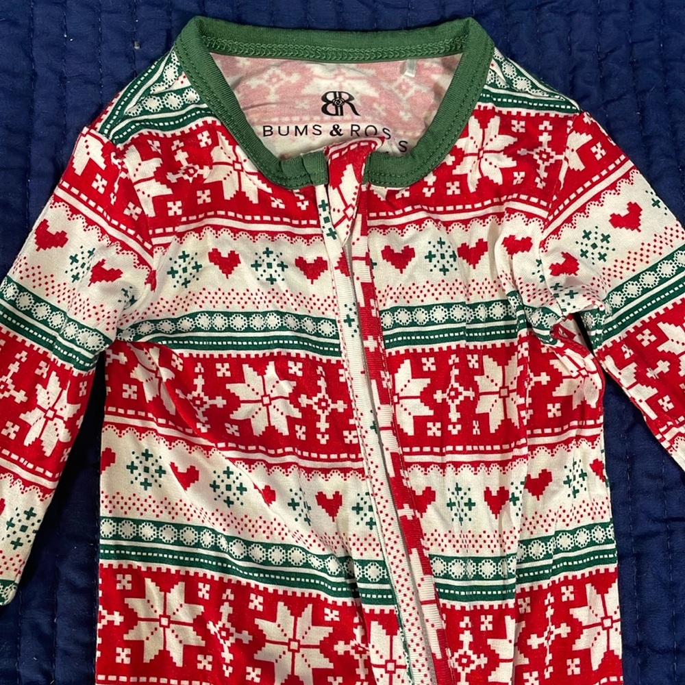 Bums & Roses Christmas zip footie